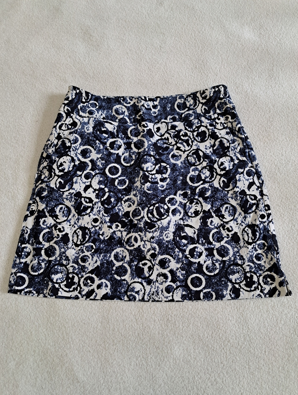 S.C.& Co. Pull On Skort Blue White Stretch Print Womens Size 4 Summer Sporty